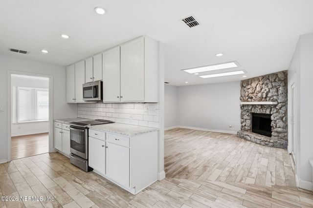 3245 CLIPPER Place, Jacksonville, FL 32216