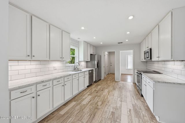 3245 CLIPPER Place, Jacksonville, FL 32216