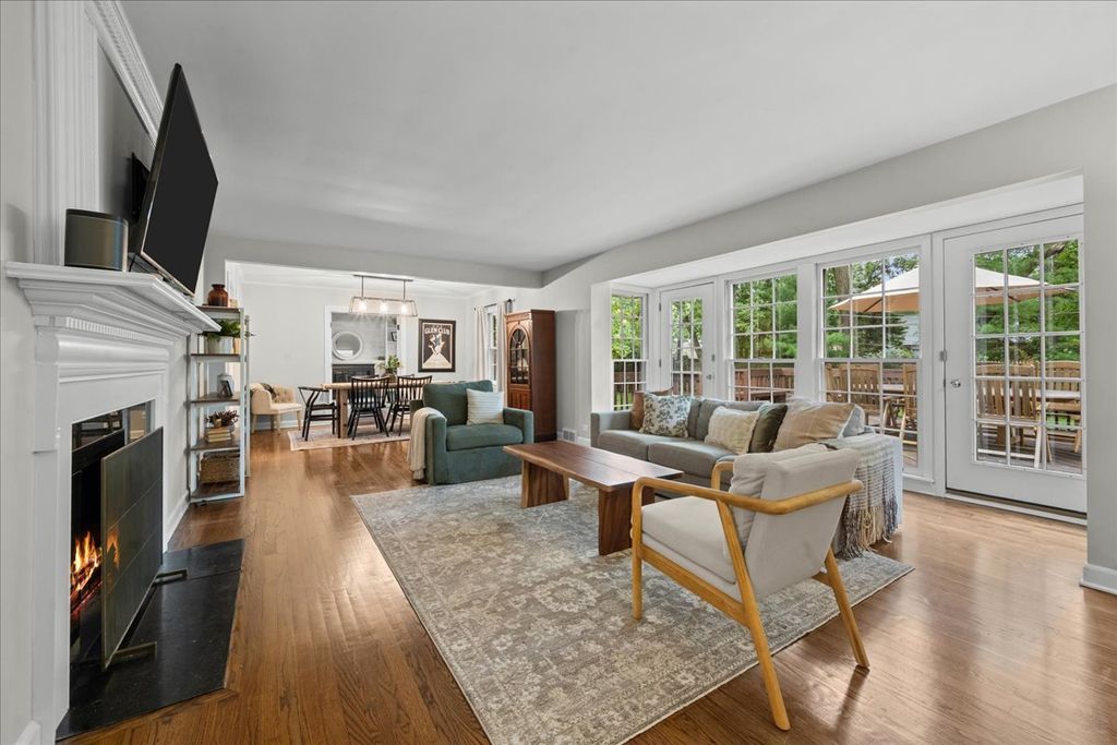 975 Inverlieth Terrace, Lake Forest, IL 60045 — photo 4