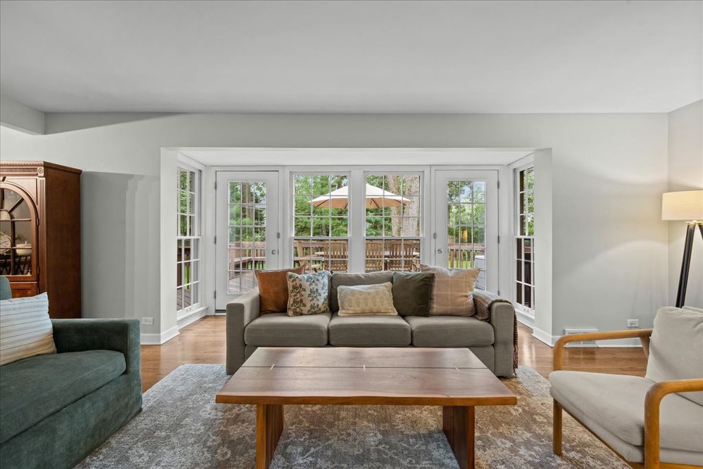 975 Inverlieth Terrace, Lake Forest, IL 60045 — photo 5