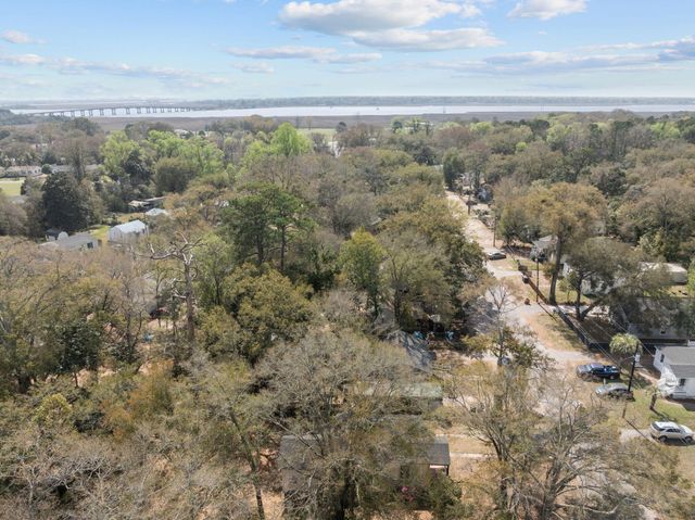 2631 Madden Drive Drive, North Charleston, SC 29405