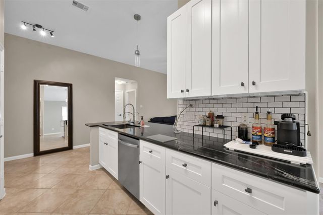 1002 Oak Glen Drive, Conroe, TX 77378