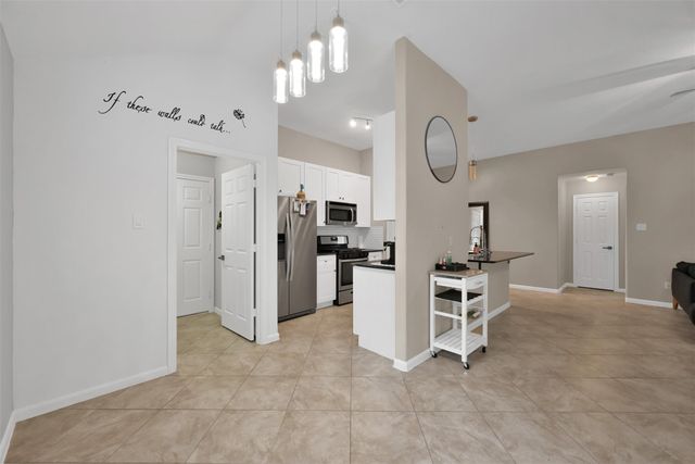 1002 Oak Glen Drive, Conroe, TX 77378