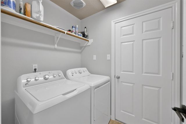 1002 Oak Glen Drive, Conroe, TX 77378