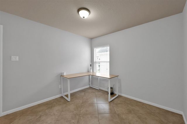 1002 Oak Glen Drive, Conroe, TX 77378