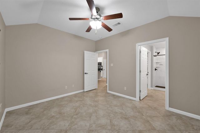 1002 Oak Glen Drive, Conroe, TX 77378