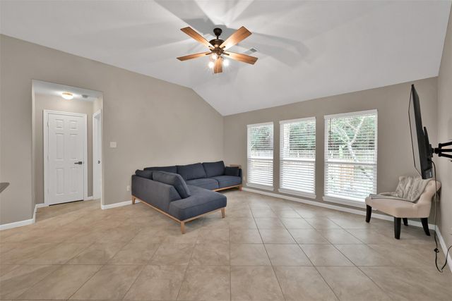 1002 Oak Glen Drive, Conroe, TX 77378