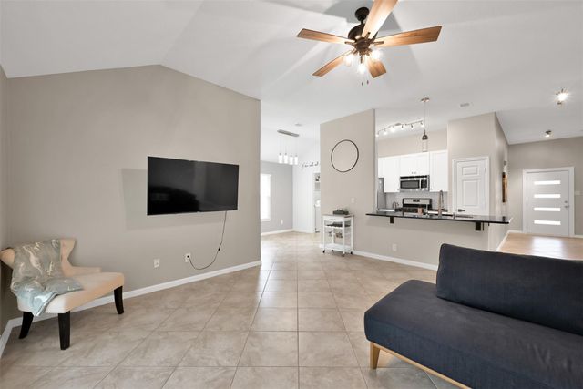 1002 Oak Glen Drive, Conroe, TX 77378