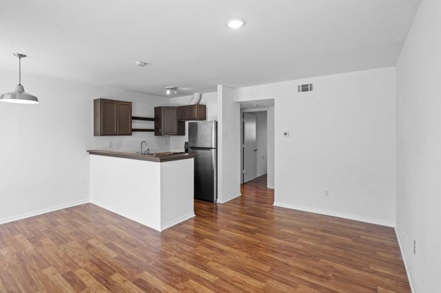 1408 Hughes Street 15, Houston, TX 77023