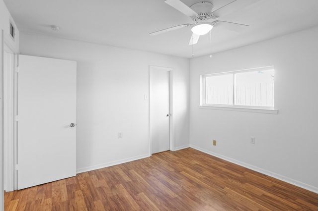 1408 Hughes Street 15, Houston, TX 77023