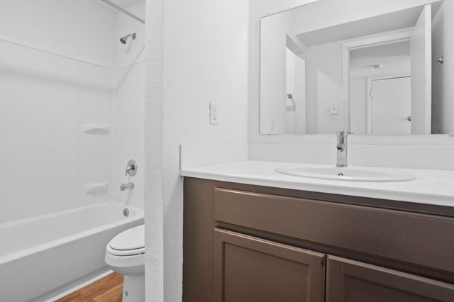 1408 Hughes Street 15, Houston, TX 77023