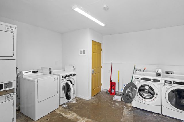 1408 Hughes Street 15, Houston, TX 77023