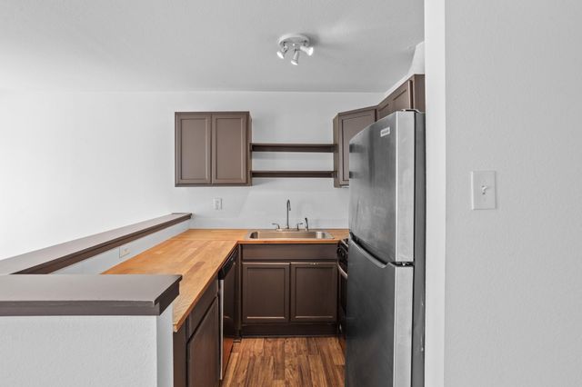 1408 Hughes Street 15, Houston, TX 77023