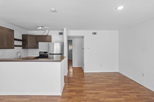1408 Hughes Street 15, Houston, TX 77023