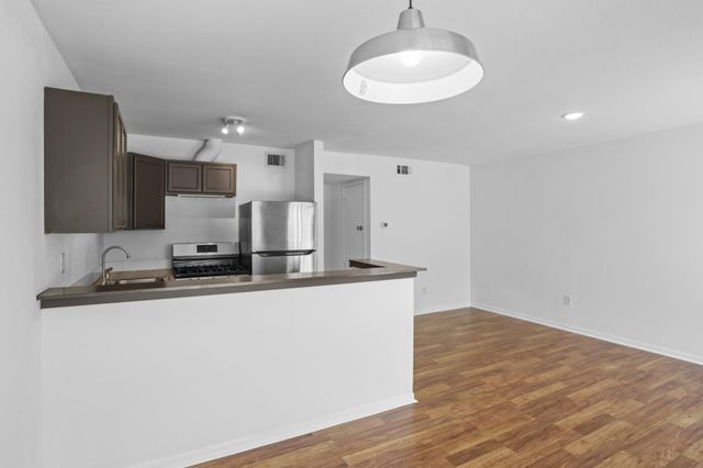 1408 Hughes Street 15, Houston, TX 77023