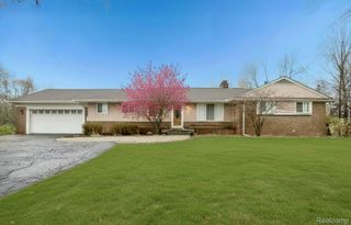 30609 Inkster Road, Farmington Hills, MI 48025