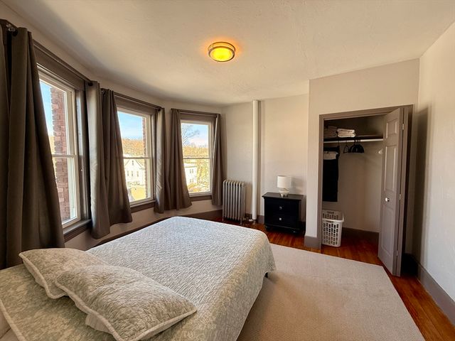 70 Russell St 6, Worcester, MA 01609