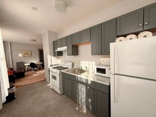 70 Russell St 6, Worcester, MA 01609