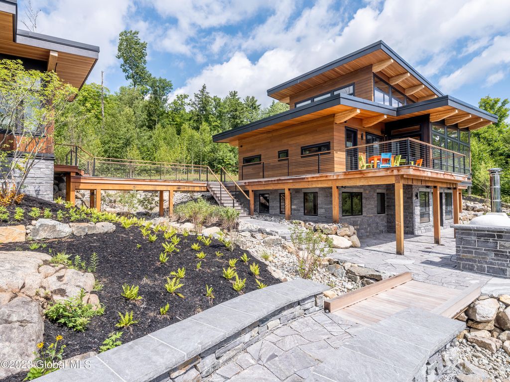 3 Kanachta Lane, Saratoga Springs, Outside, NY 12866