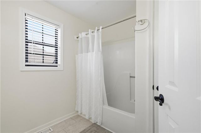 17 Riverview Court SE, Cartersville, GA 30120