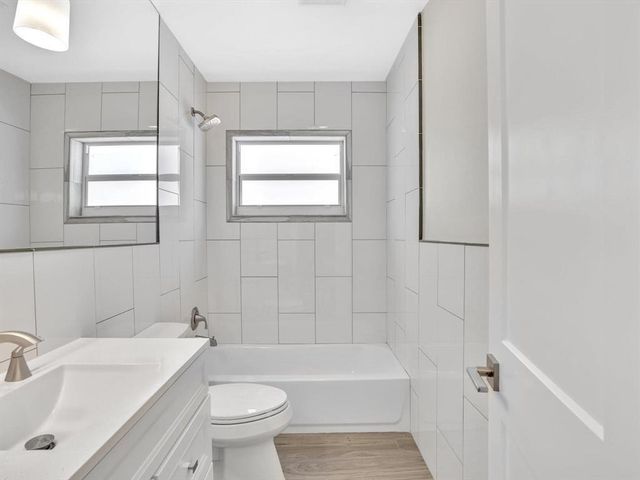 541 NE 18th Street, Boca Raton, FL 33432