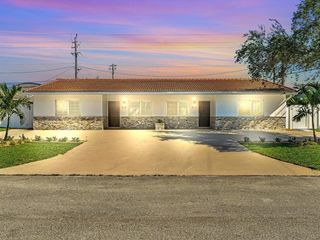 541 NE 18th Street, Boca Raton, FL 33432