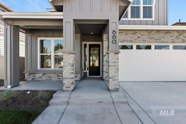657 N Morning Glory Ave, Eagle, ID 83616