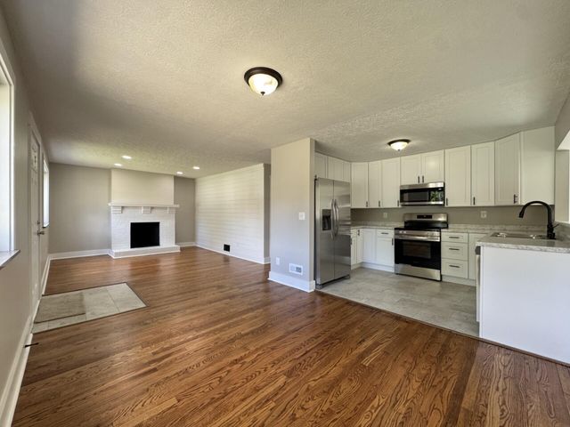 29 Orchard Drive, Florence, KY 41042