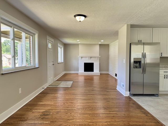 29 Orchard Drive, Florence, KY 41042