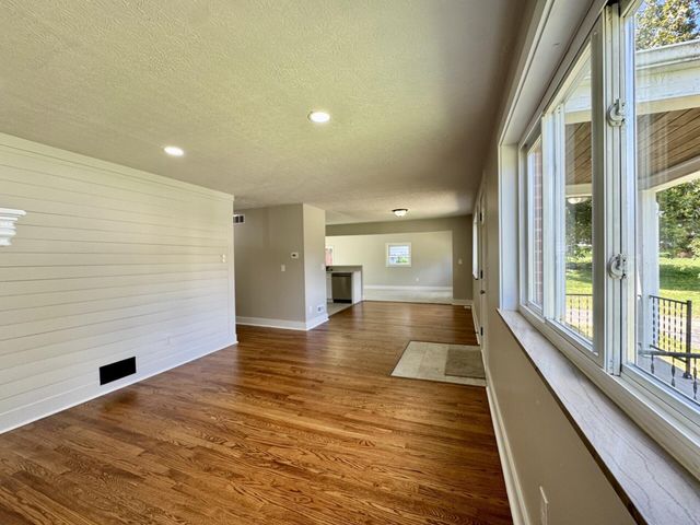 29 Orchard Drive, Florence, KY 41042