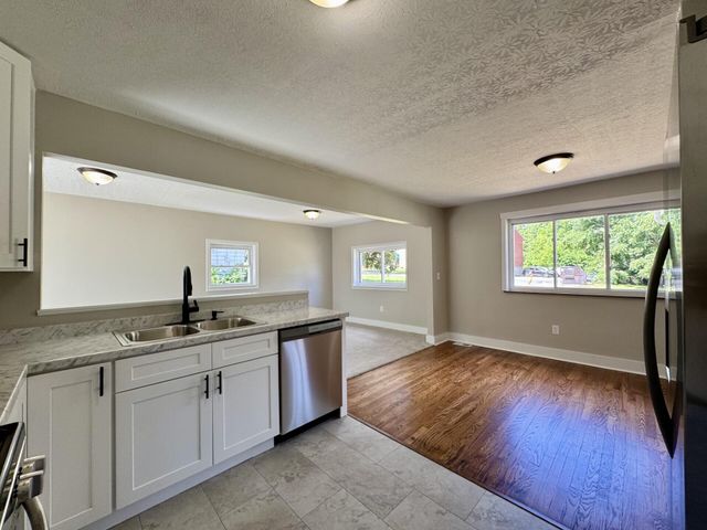 29 Orchard Drive, Florence, KY 41042