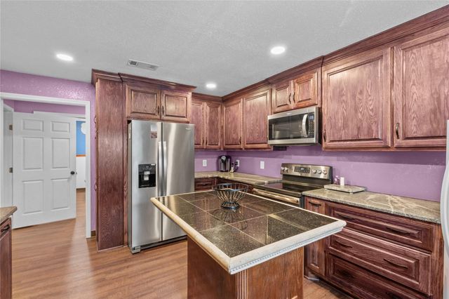 194 County Road 2775, Colmesneil, TX 75938