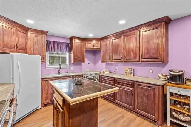 194 County Road 2775, Colmesneil, TX 75938