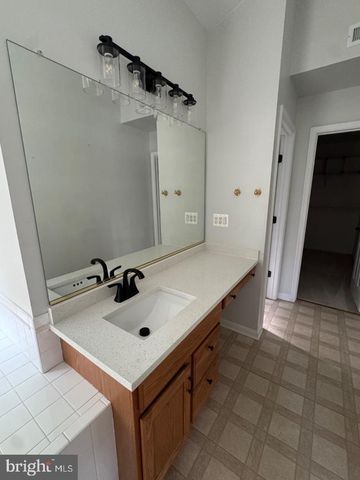 23063 PEMBROOK DR, Hollywood, MD 20636