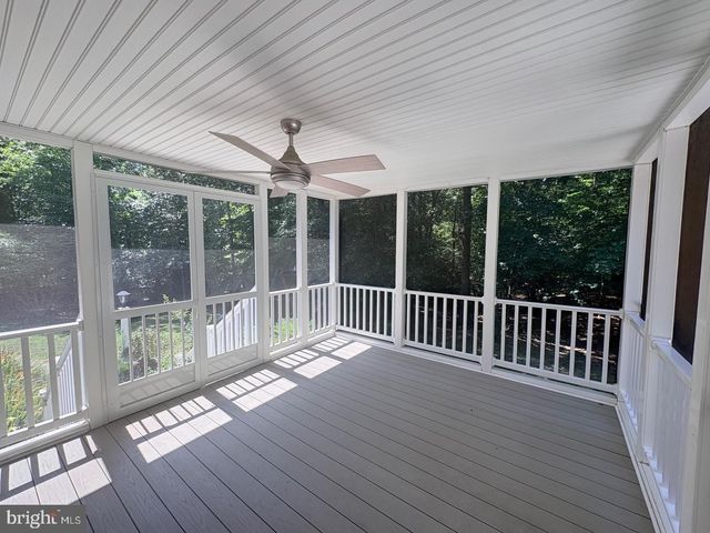 23063 PEMBROOK DR, Hollywood, MD 20636