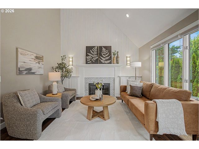 8710 Nw HAZELTINE St, Portland, OR 97229
