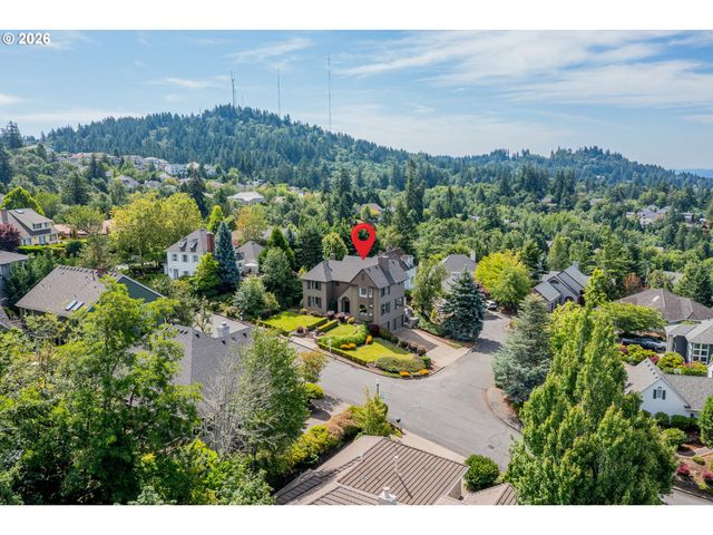 8710 Nw HAZELTINE St, Portland, OR 97229
