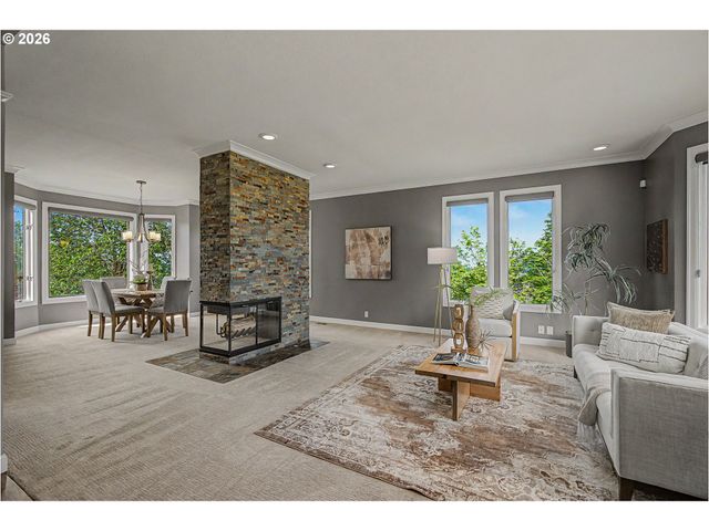 8710 Nw HAZELTINE St, Portland, OR 97229