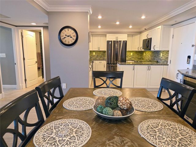 1 KEY CAPRI 612W, Treasure Island, FL 33706