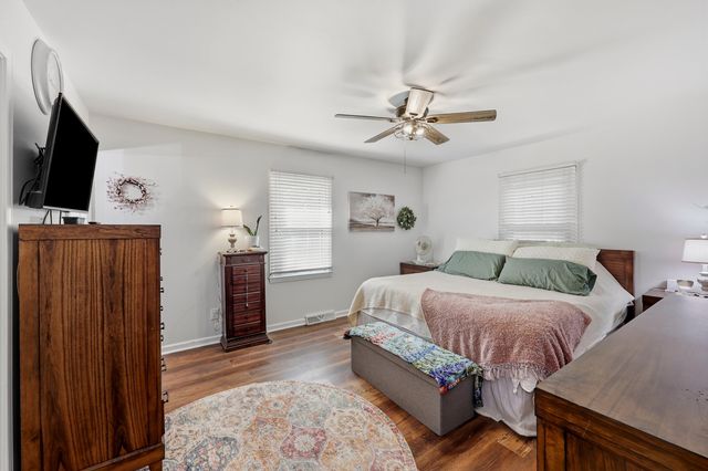 11 Warwick Lane, Frankfort, KY 40601