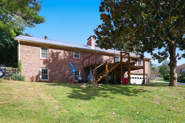 11 Warwick Lane, Frankfort, KY 40601