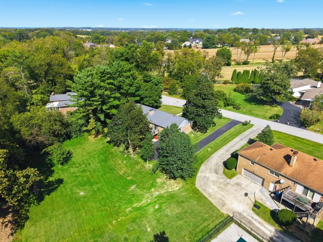 11 Warwick Lane, Frankfort, KY 40601