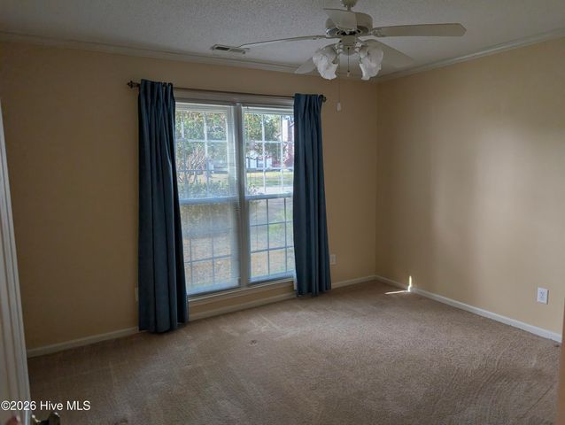 6641 Shire Lane, Wilmington, NC 28411