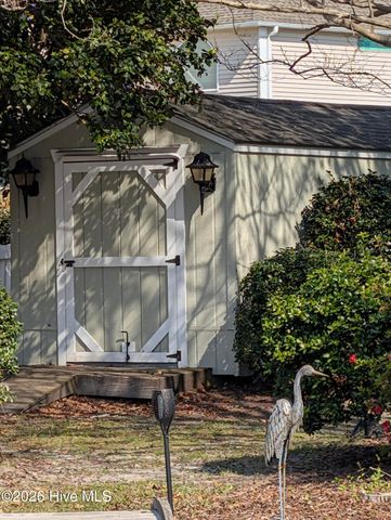 6641 Shire Lane, Wilmington, NC 28411