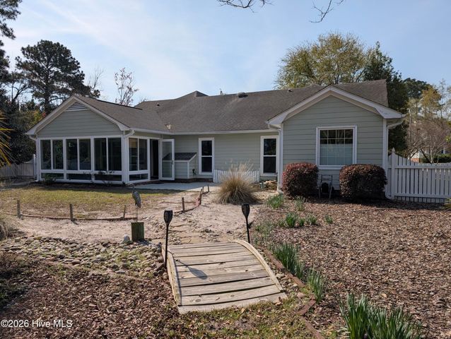 6641 Shire Lane, Wilmington, NC 28411