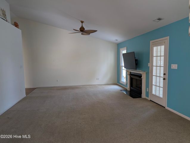 6641 Shire Lane, Wilmington, NC 28411