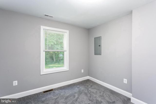 921 HOMBERG AVE, Essex, MD 21221