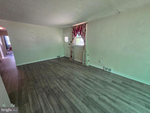 7382 SHELBOURNE ST, Philadelphia, PA 19111