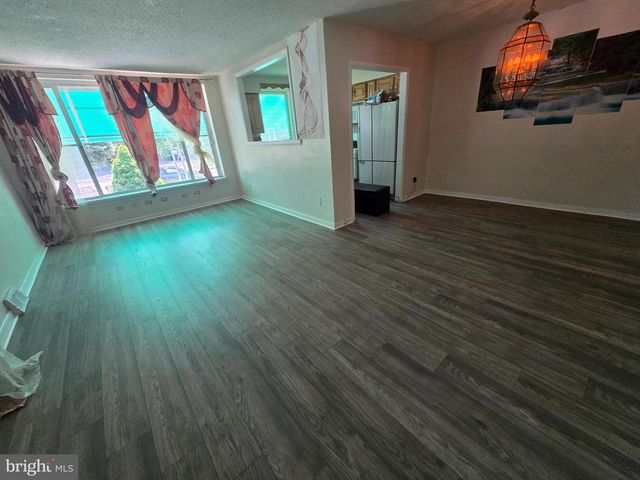 7382 SHELBOURNE ST, Philadelphia, PA 19111