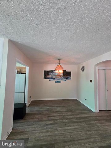 7382 SHELBOURNE ST, Philadelphia, PA 19111